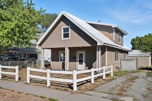 2409 E Queen Ave - Photo 1 of 1