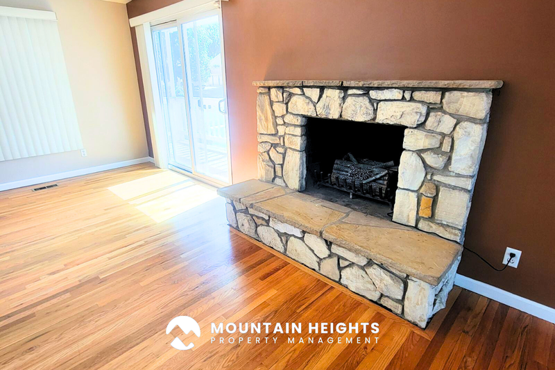 6756 Southeast - Photo 3 of 50