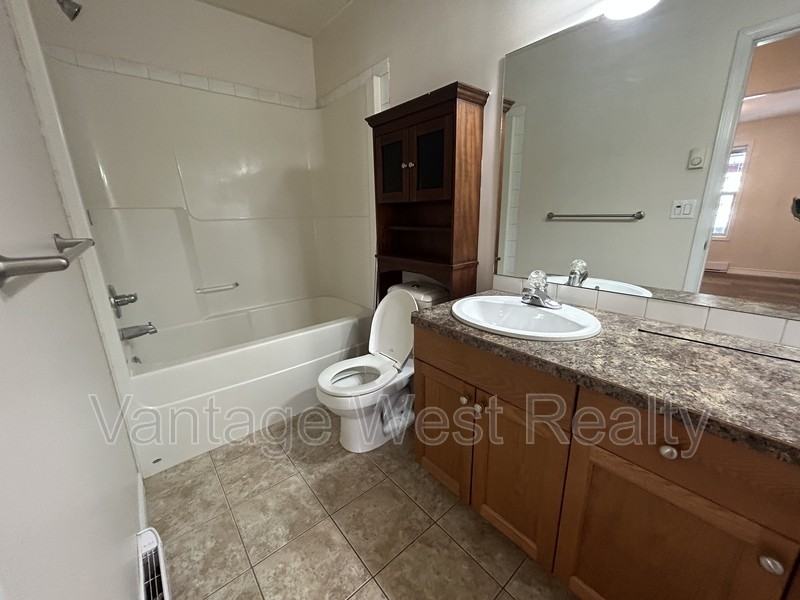 598 Sutherland Avenue - Photo 6 of 7