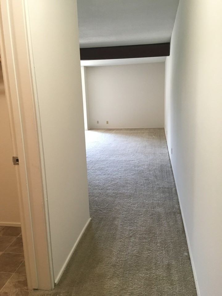 Cromwell - Photo 3 of 27