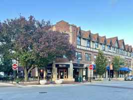 featured image of 817 Elm St #306