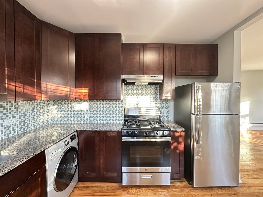 817 Elm St #306 - Photo 4 of 21