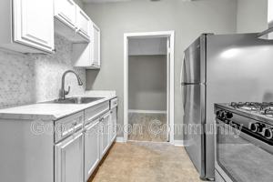 featured image of 135 Elmwood Ave #4