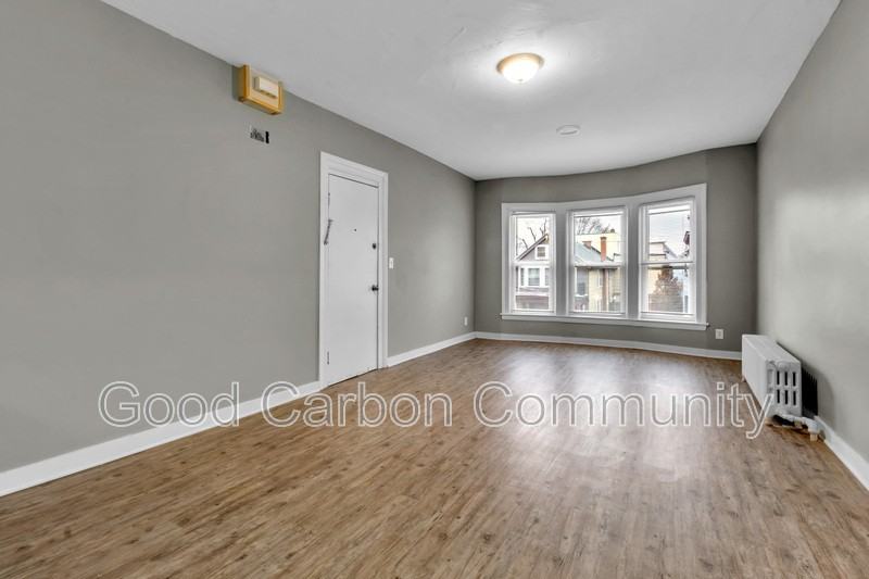 135 Elmwood Ave #4 - Photo 6 of 10