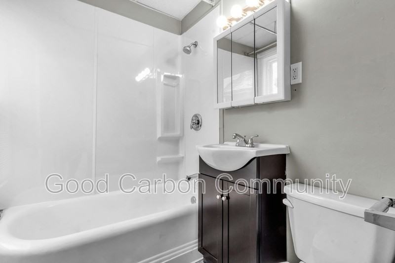 135 Elmwood Ave #4 - Photo 7 of 10