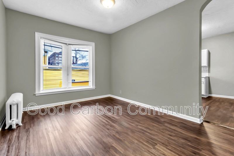 135 Elmwood Ave #3 - Photo 3 of 12