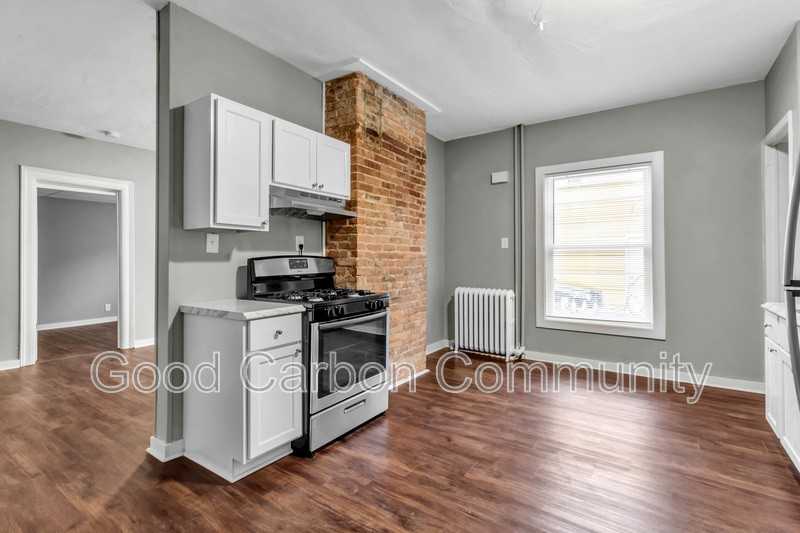 135 Elmwood Ave #2 - Photo 3 of 11