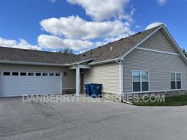 featured image of 1473 River Park Ln