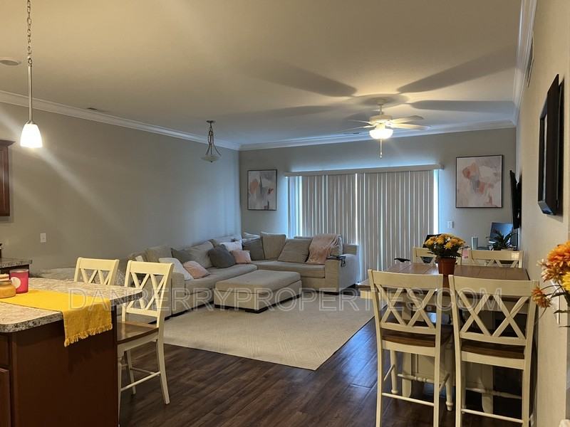 1473 River Park Ln - Photo 2 of 11