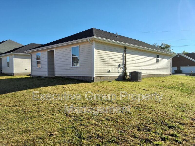 101 Kestrel Ct - Photo 3 of 17