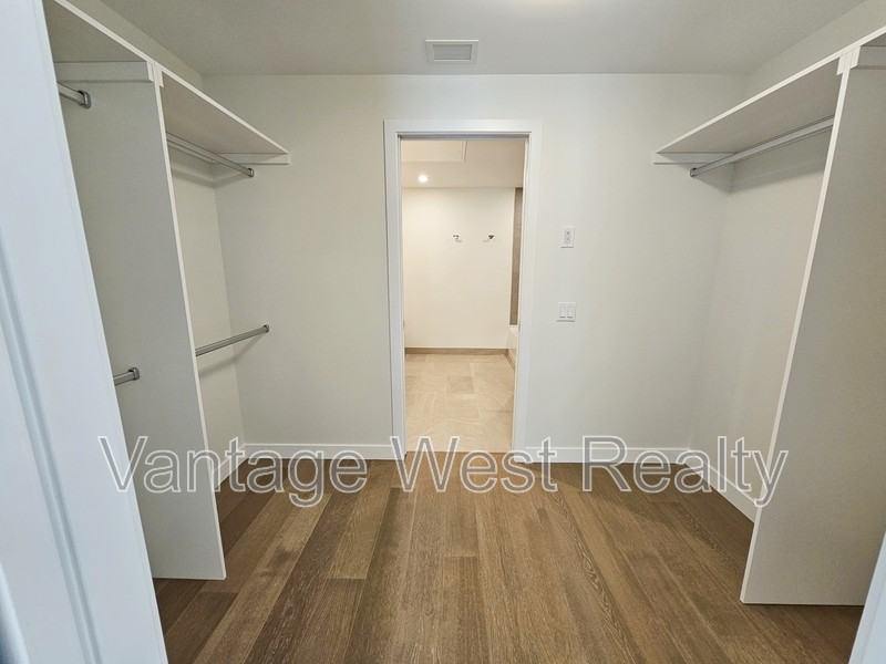 9356 Benchland Dr - Photo 3 of 15