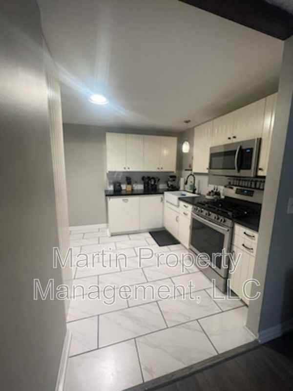 40 Main Street #10 - Photo 3 of 14