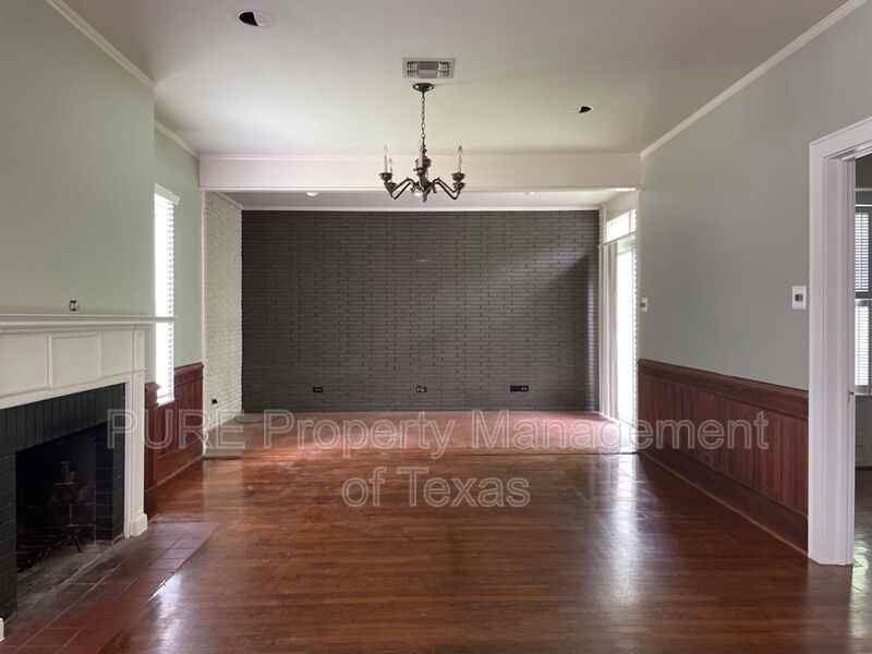 1307 W Lake Dr - Photo 3 of 23