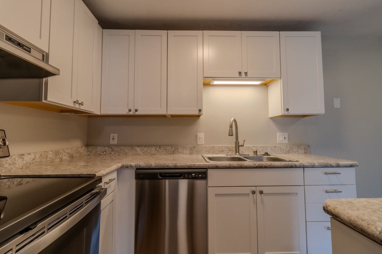 The Tides 1550 - Photo 3 of 9