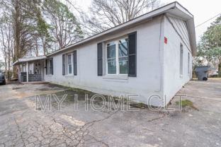 215 Johndy Ave - Photo 1 of 1