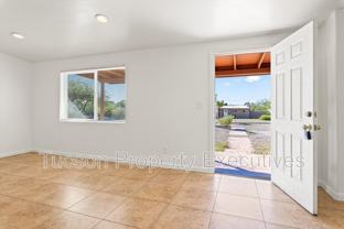 227 E Waverly St - Photo 1 of 1