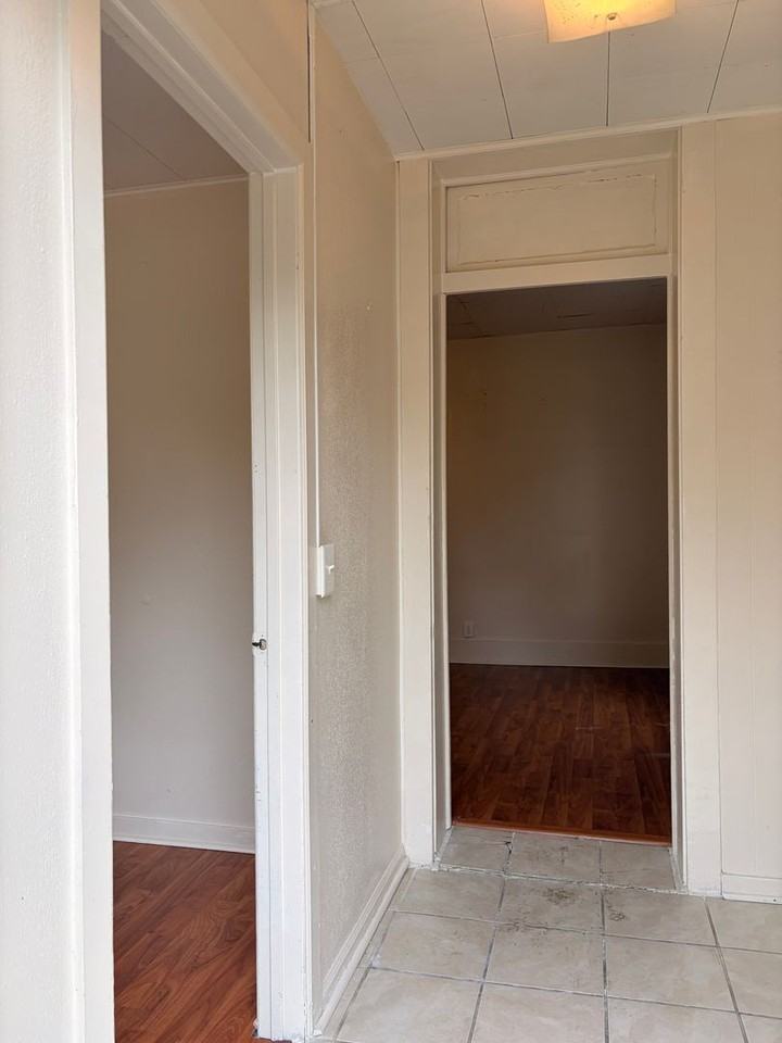 1312 Burroughs St - Photo 3 of 23