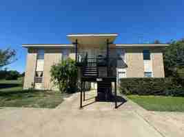 featured image of 1709 Cedarhill Dr