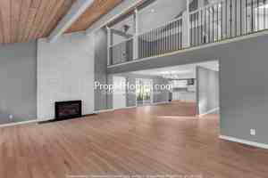 featured image of 959 Country Club Rd