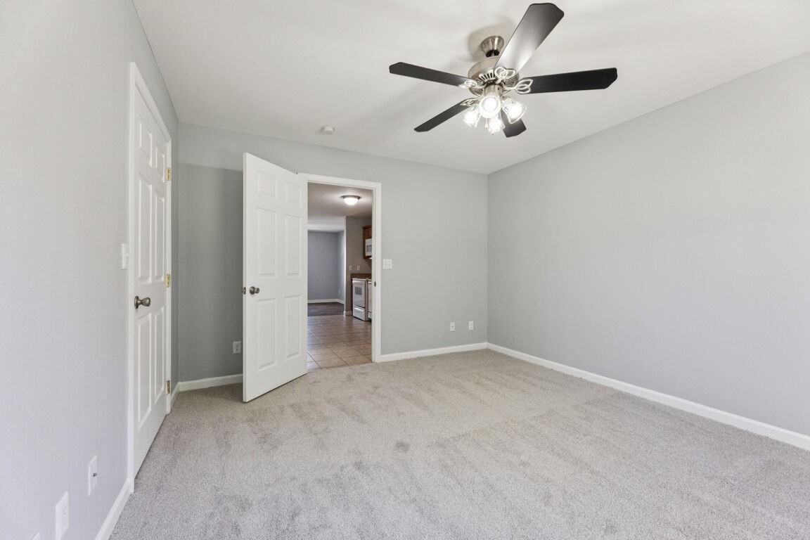 Home Place Apartments - Photo 5 of 46