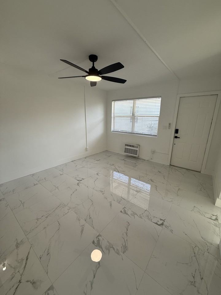 1225 Northwest 2nd Street #1 - Photo 2 of 12