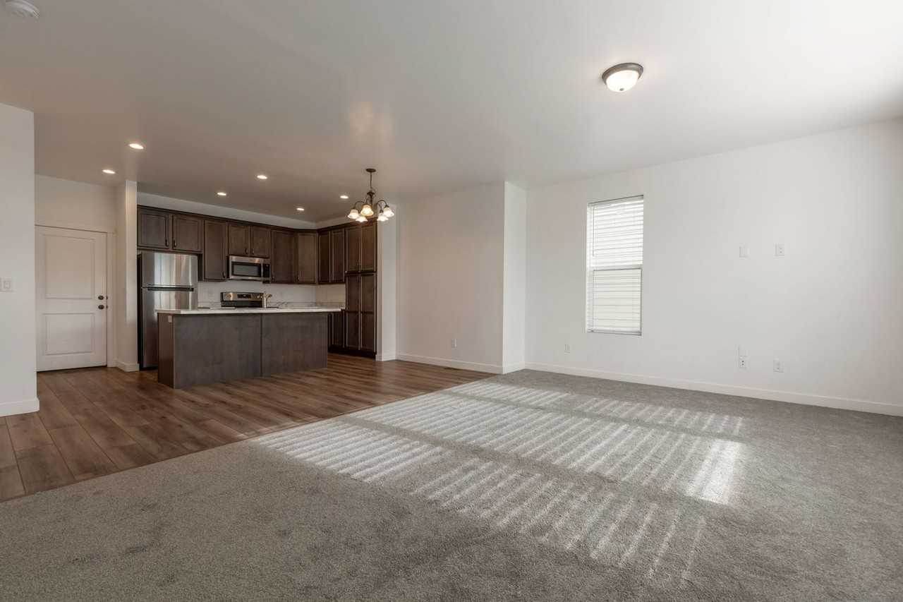 13178 Blythswood Lane - Photo 6 of 27