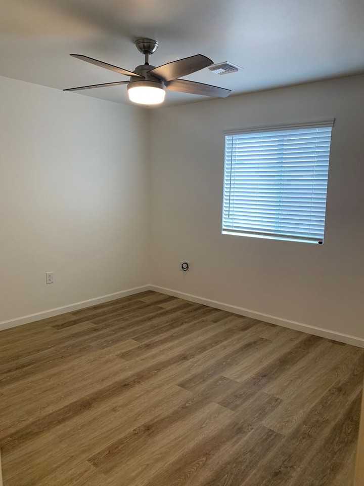 Pantano Vista - Photo 7 of 32