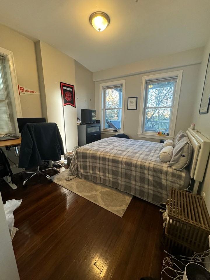 88 Calumet St - Photo 5 of 11
