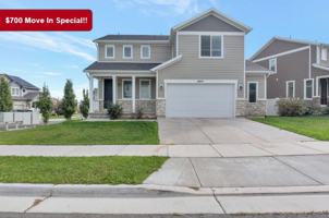 featured image of 5049 W Blythswood Ln