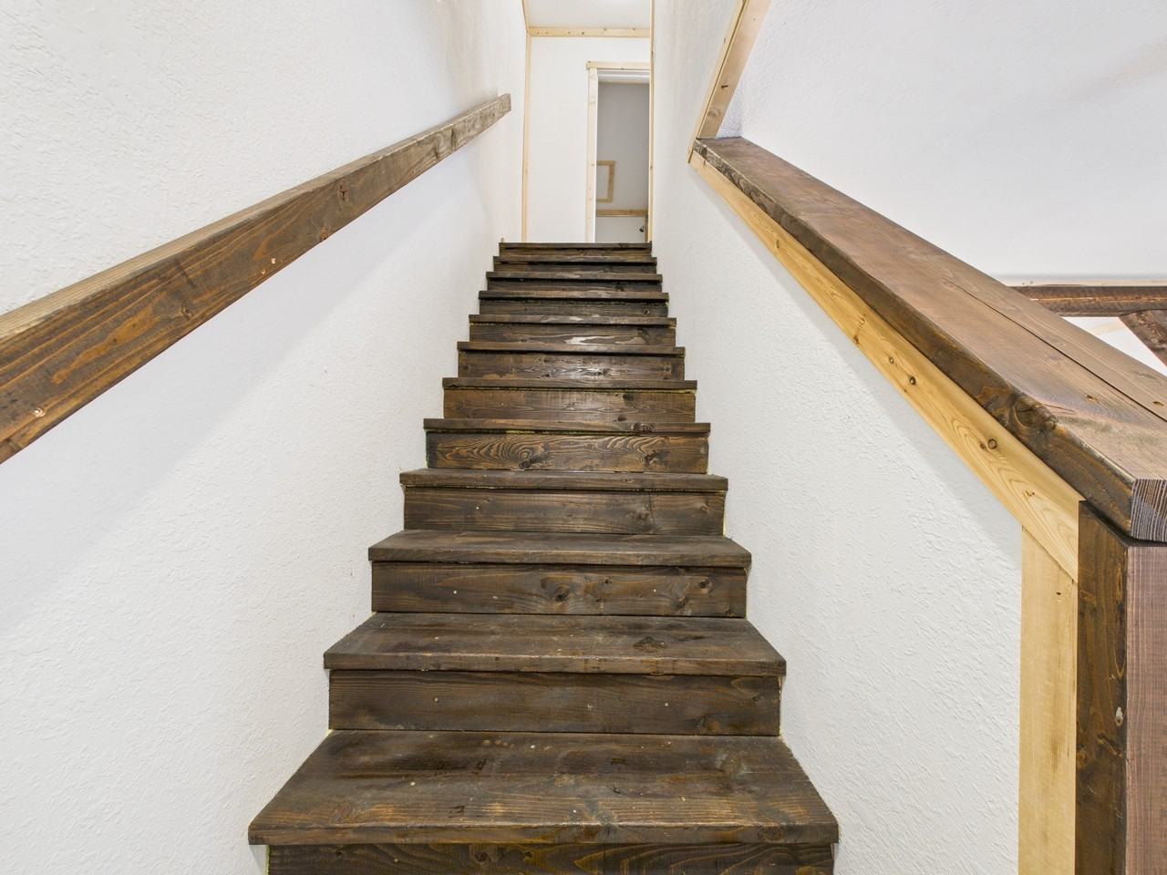 2921 Glacier State Drive - Photo 6 of 23