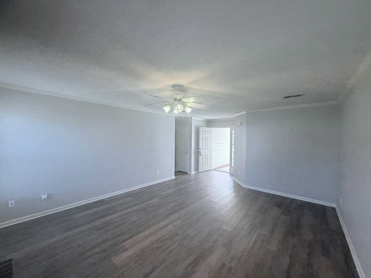 22 Newcastle Dr - Photo 3 of 20