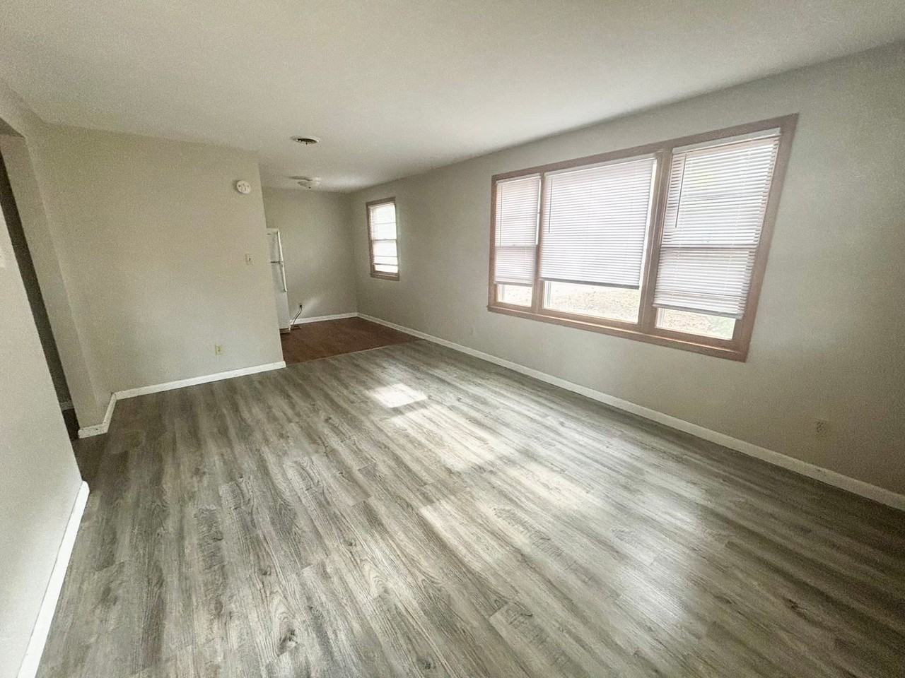 2706 Brockman St - Photo 2 of 7