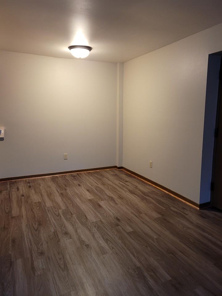 Brewery Apartments - Photo 4 of 26