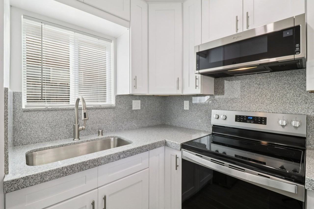 181 Ballantyne Street - Photo 4 of 15