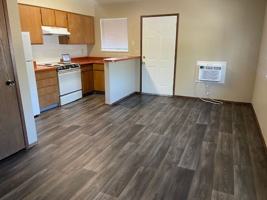 featured image of 1421 N Virginia St