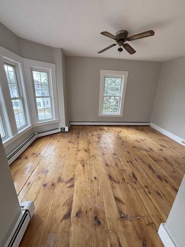 105 Main Street - Photo 4 of 9