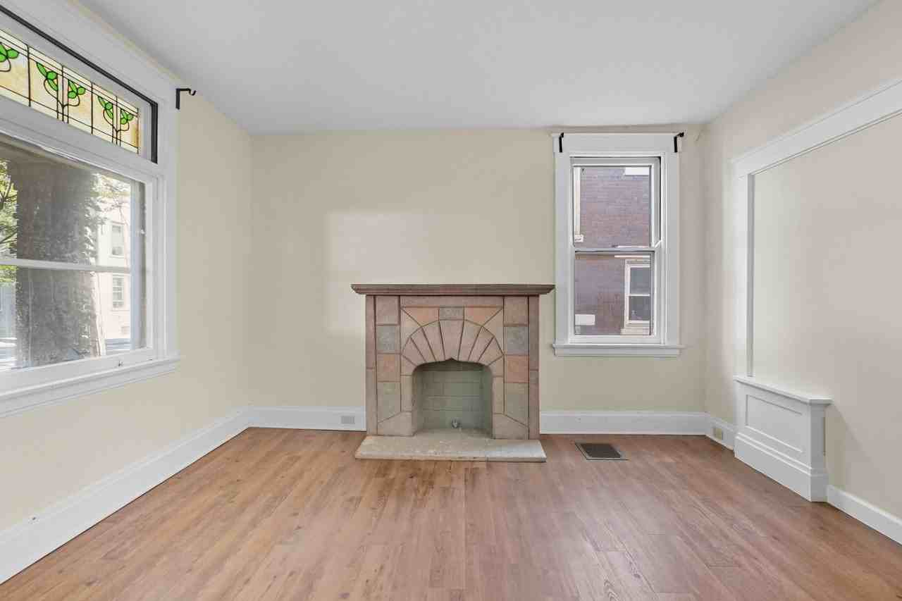Emming Duplex - Photo 6 of 50