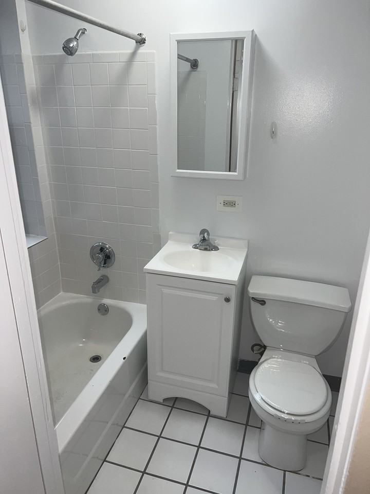 6214 N. Winthrop - Photo 2 of 23