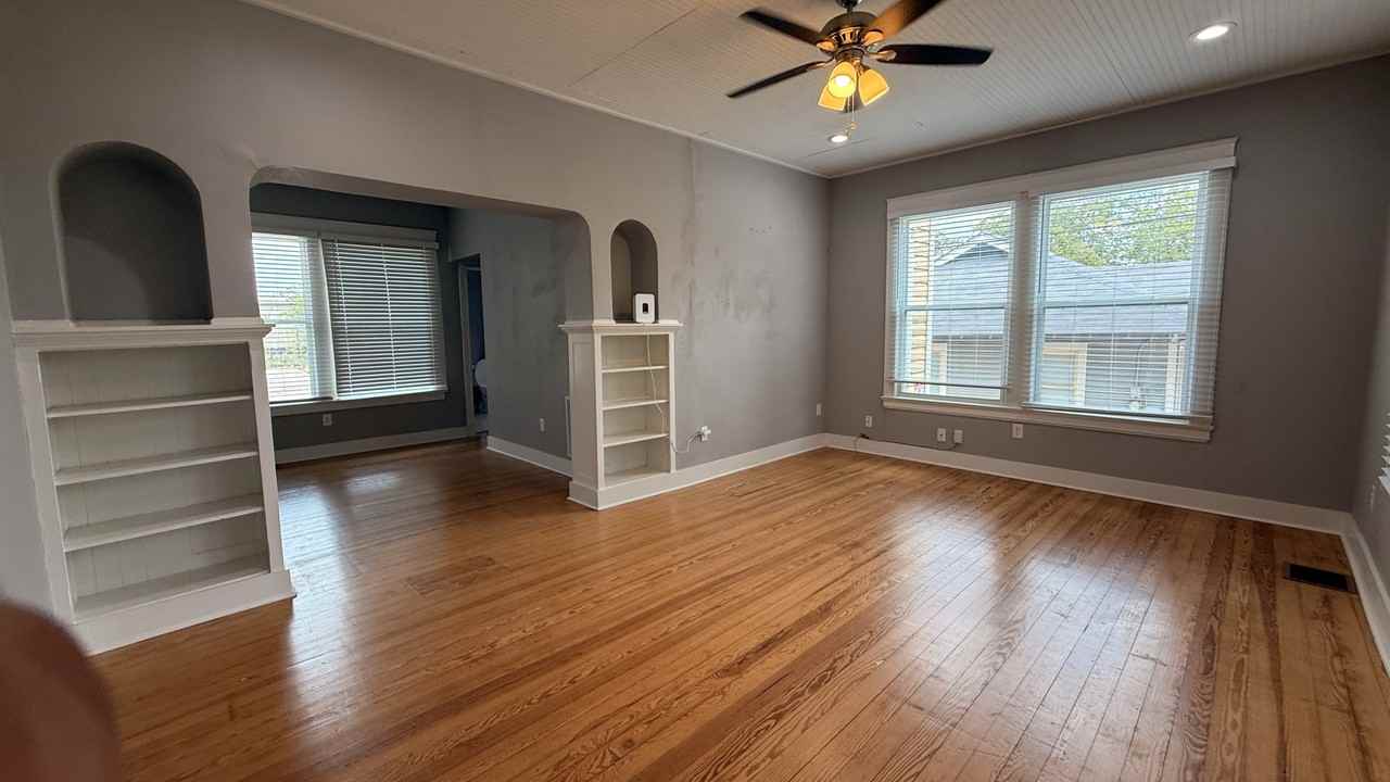 107 Willim Avenue - Photo 5 of 9