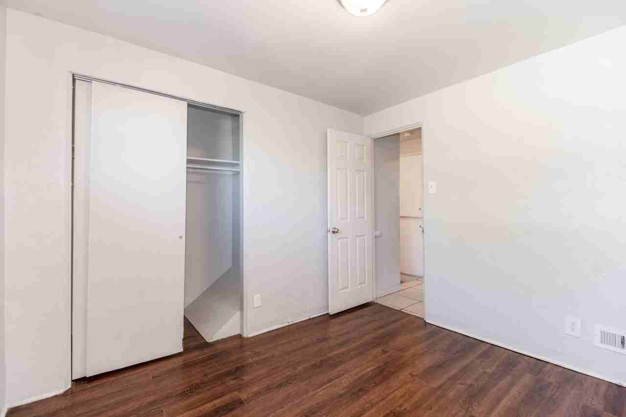 1109 Akron Street - Photo 7 of 16