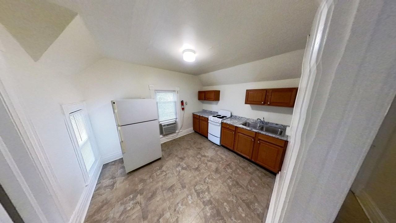 8 South Normal Street - Photo 4 of 11