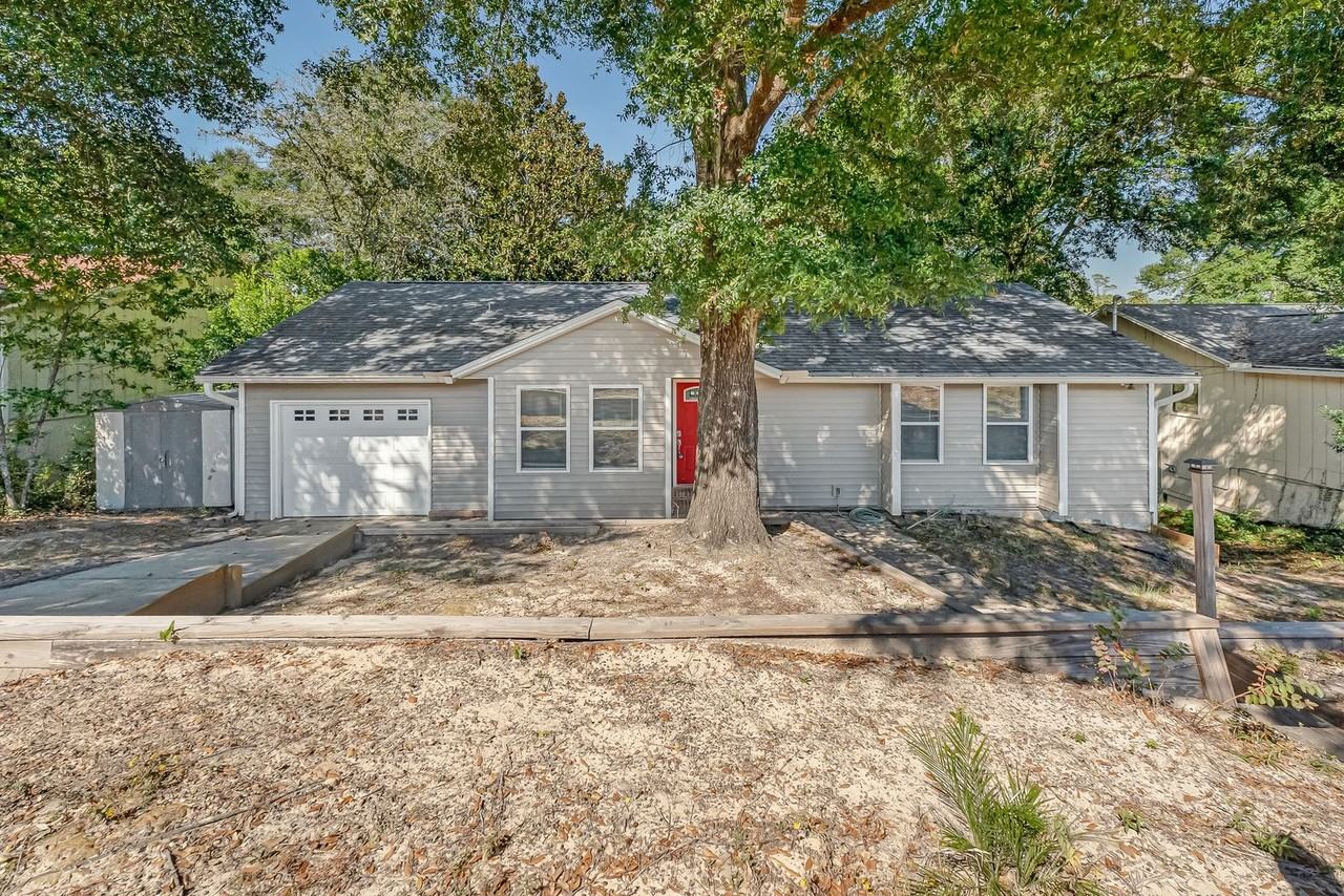 213 Honeysuckle Way - Photo 2 of 50