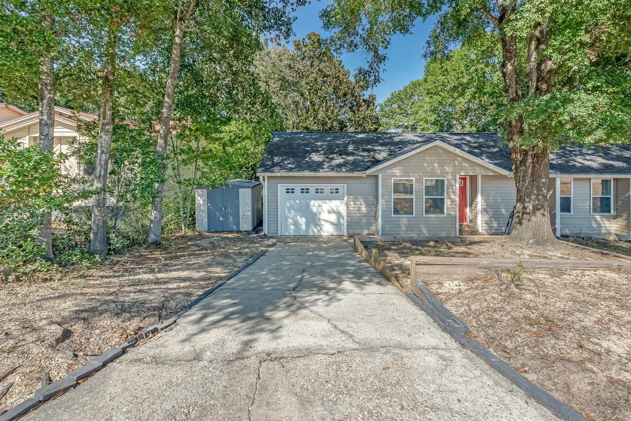213 Honeysuckle Way - Photo 4 of 50