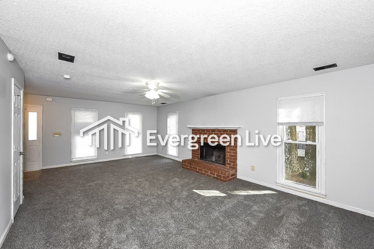 213 Whitehurst Way - Photo 5 of 10