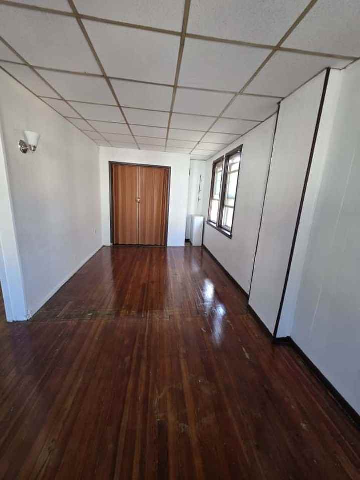 647 Edgewood Ave - Photo 5 of 17