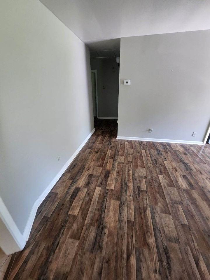 3832 Claiborne Ave - Photo 6 of 8