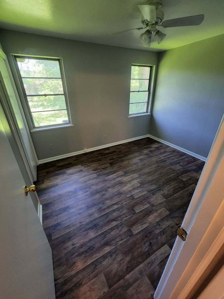 3832 Claiborne Ave - Photo 7 of 8