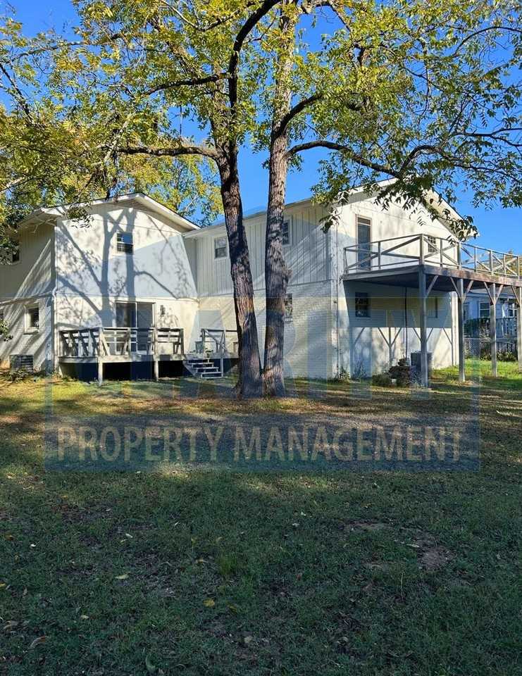 912 Fairmont Ave Nw - Photo 6 of 36