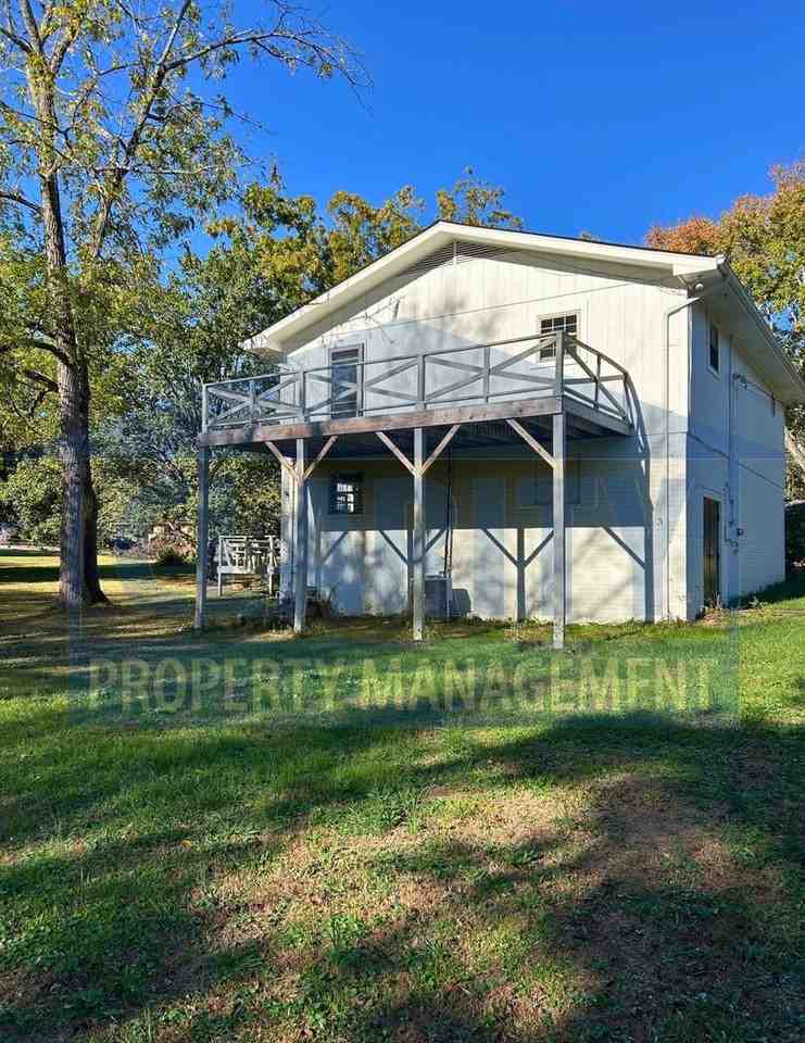 912 Fairmont Ave Nw - Photo 7 of 36