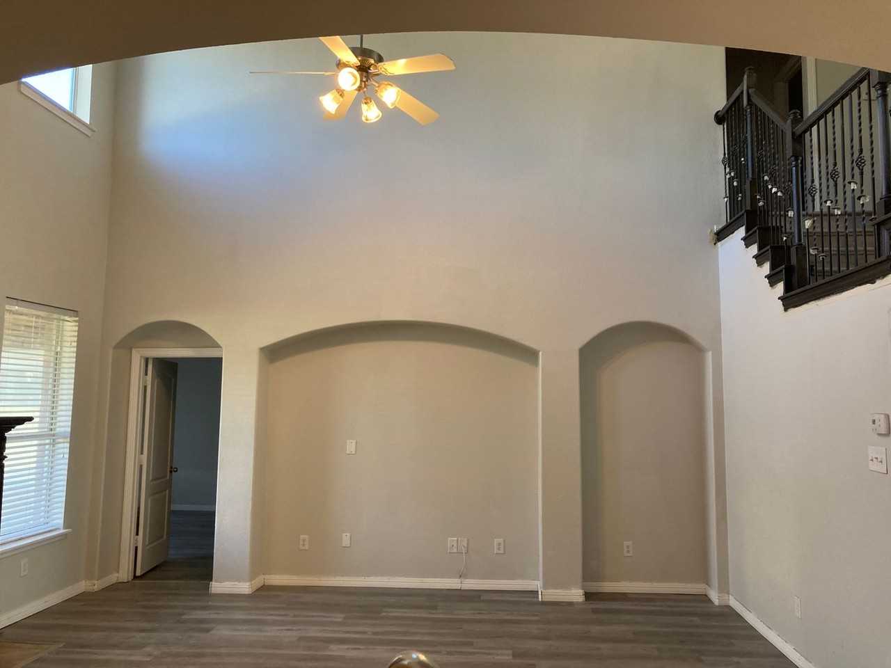 2744 Ferdinand - Photo 3 of 48